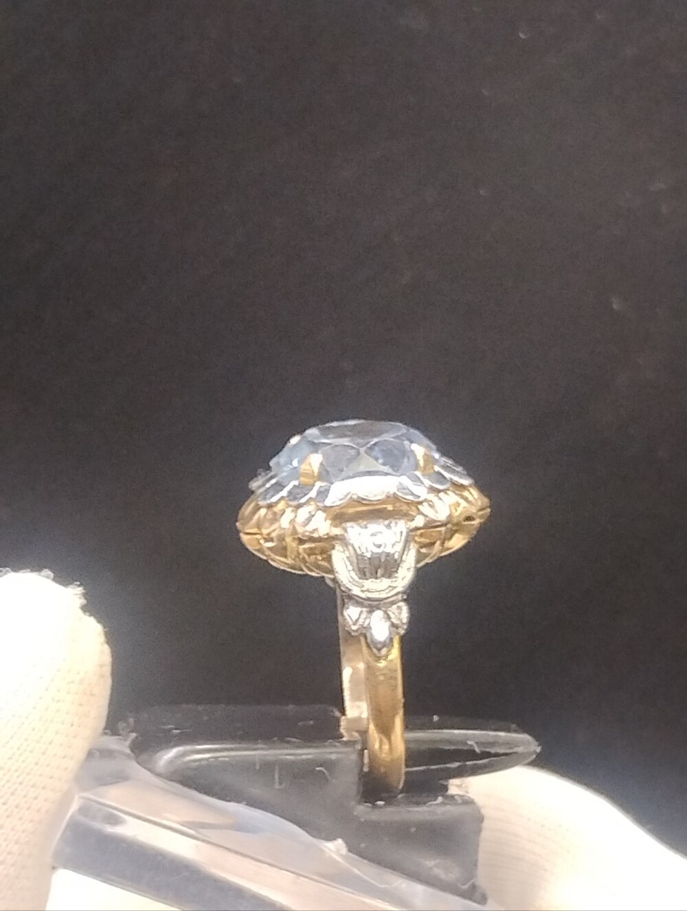 Antique/Vintage Topaz Solitaire Ladies Ring & 18k Gold